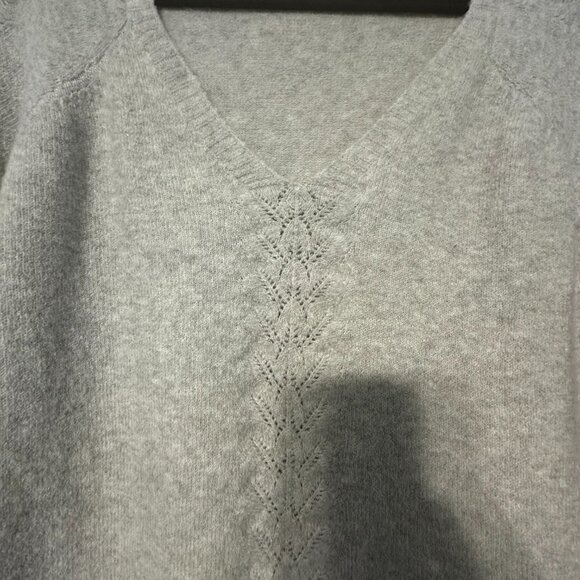 LC Lauren Conrad Gray Oversized V-Neck Sweater Size XL - Picture 3 of 8